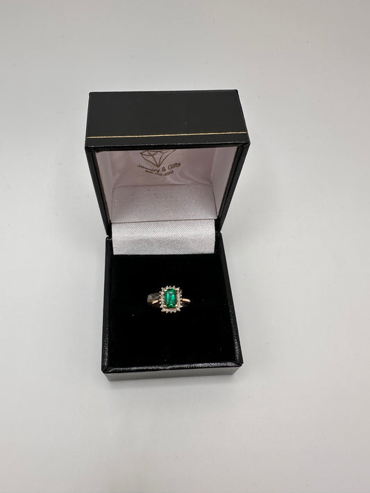 14k Yellow Gold Emerald